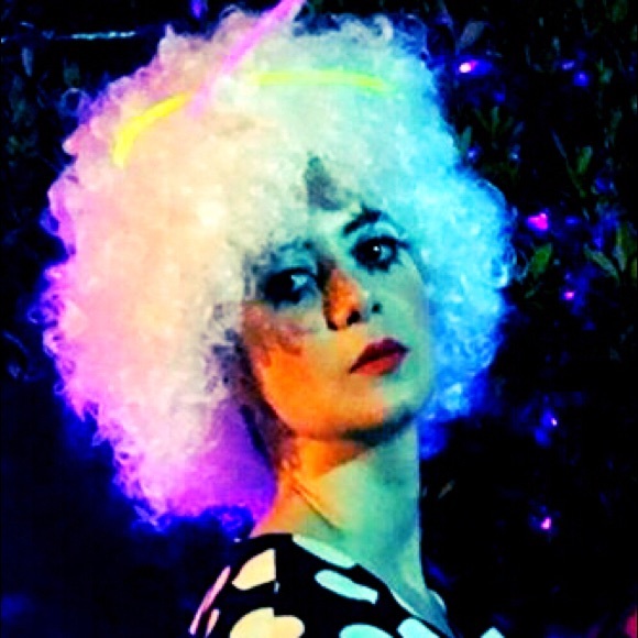 Meet your Posher, Emily - Picture 5 of 13